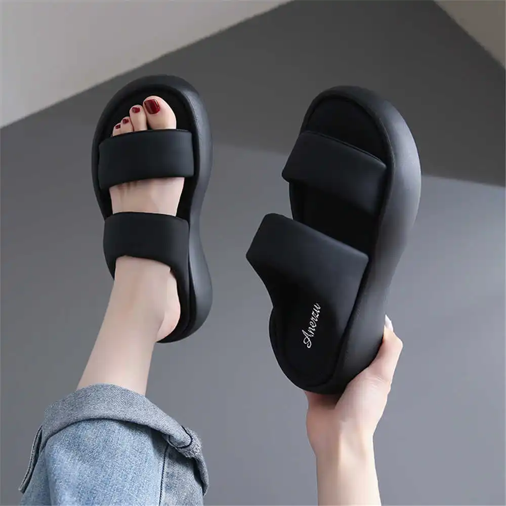 High Tech Office Room - Size 39 Strip sepatu musim panas