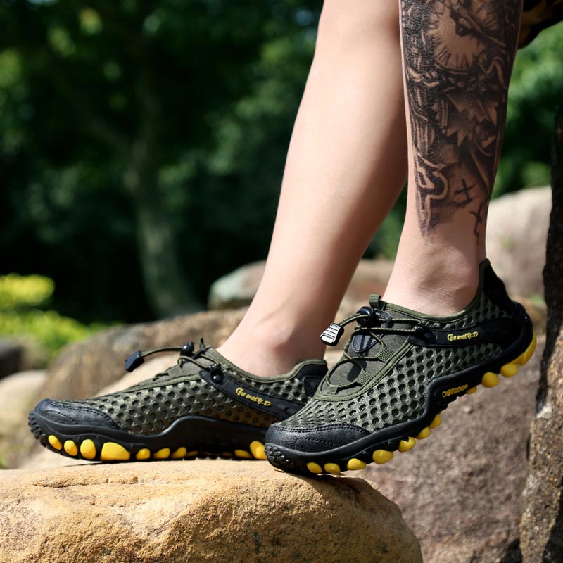 Trekking Gunung Sepatu Olahrag - High Tech Office Room ulasan dan harga