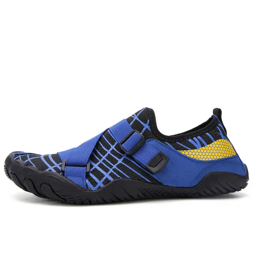 Sandal pantai bermotif ukuran  - High Tech Office Room ulasan dan harga